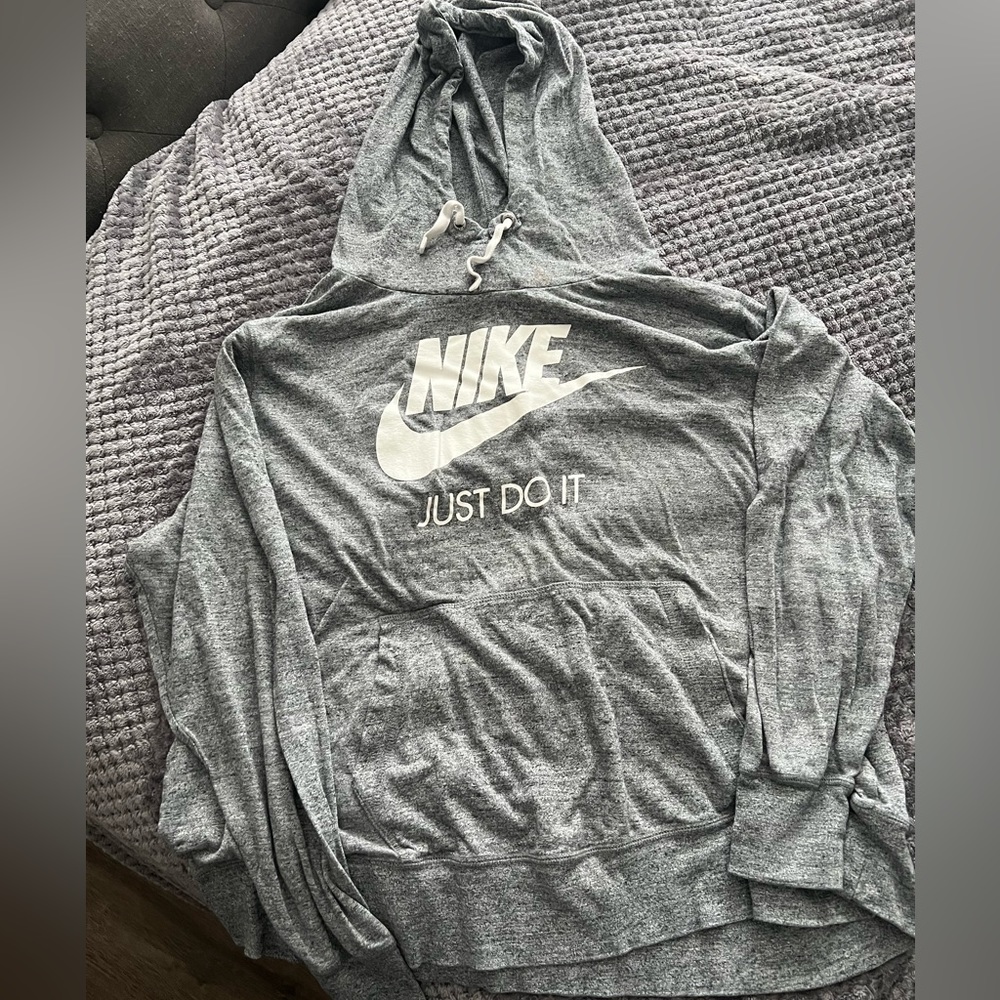 Women’s light weight hoodie